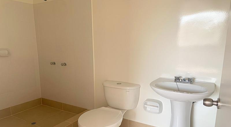 VENTA DE DEPARTAMENTO 1° PISO EN CONDOMINIO, URB. LA PLATA